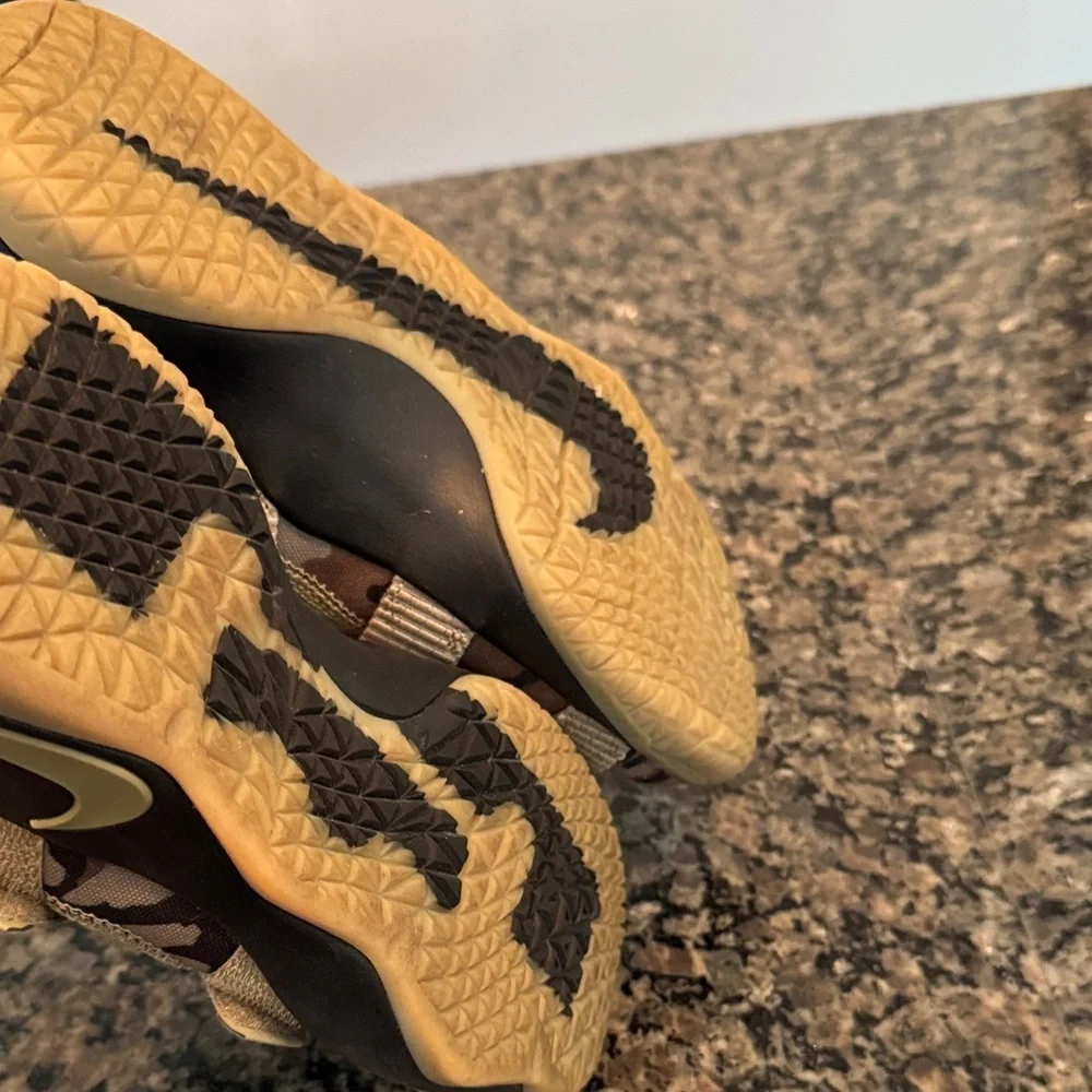 Nike LeBron Soldier High-Top Camo Sneakers EUC 6.5Y or 8 women’s